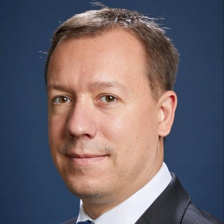 Kevin Lauwick-Baumeister - Associate Partner